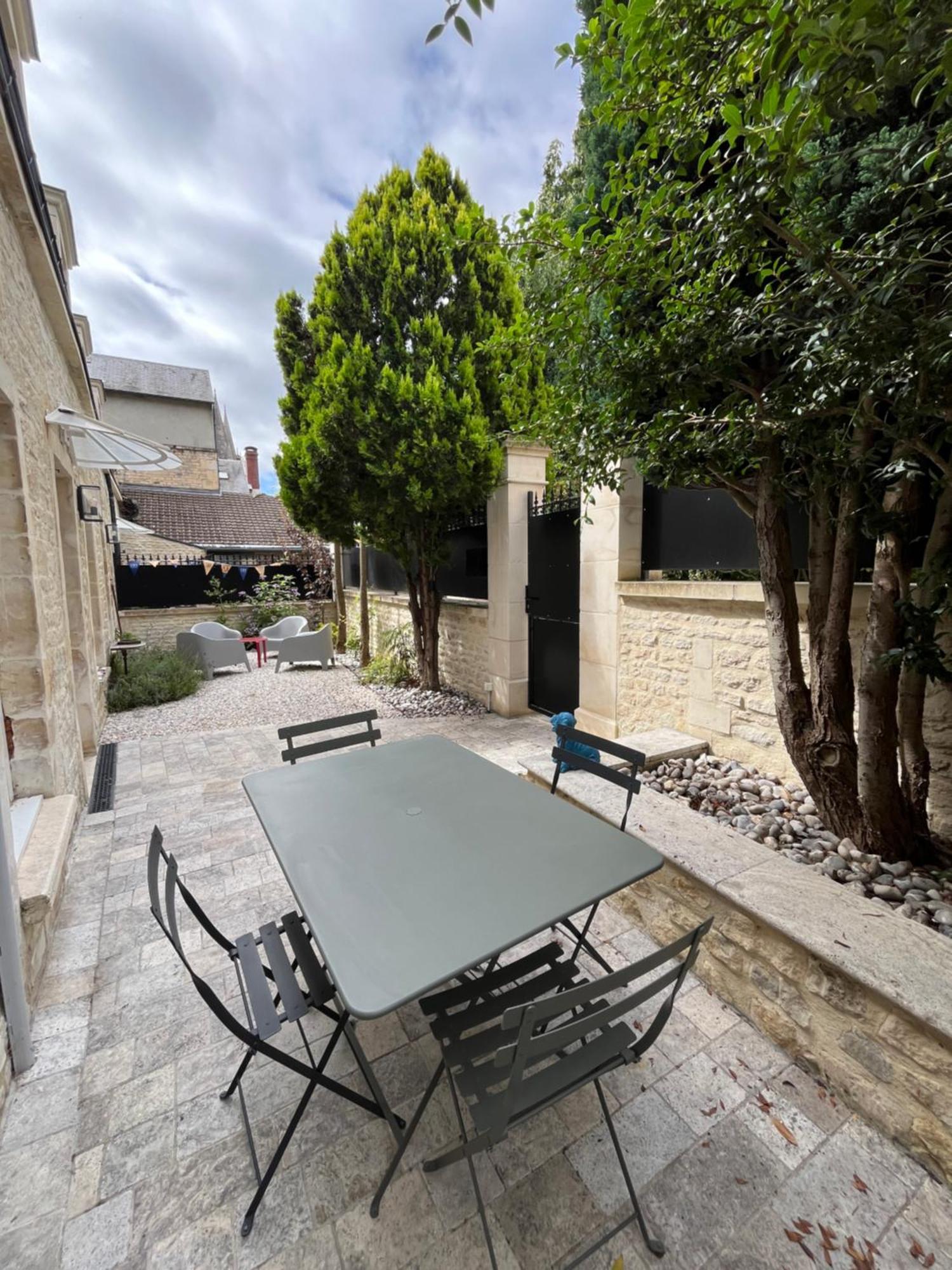 Le Capella, Magnifique Maison Au Calme Avec Garage Caen Exterior foto